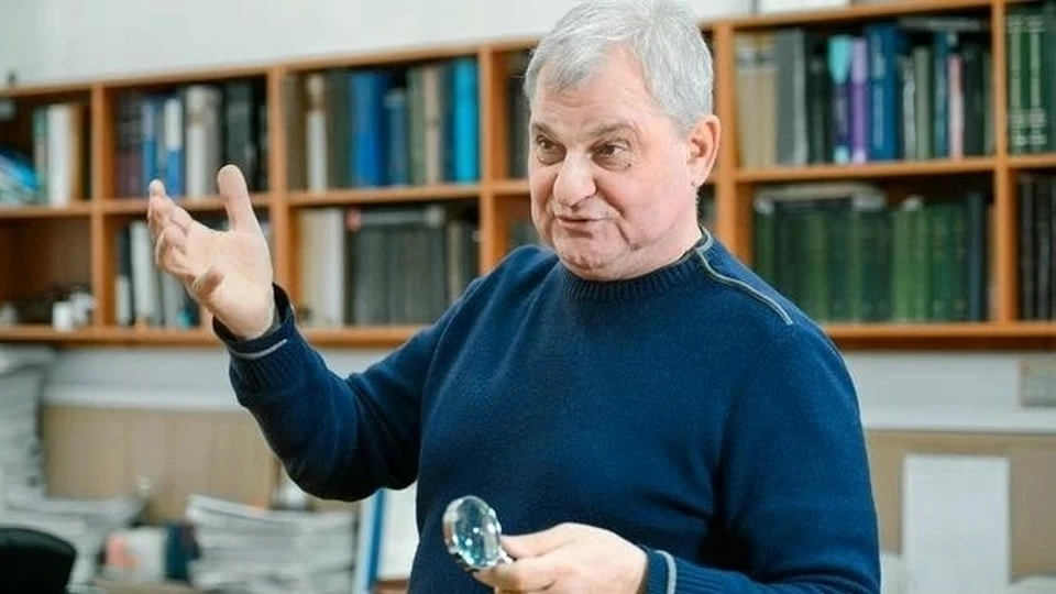 Юрий Климочкин работает в вузе с 1981 года, а с 2004 года – возглавляет кафедру. Фото: минобрнауки Самарской области