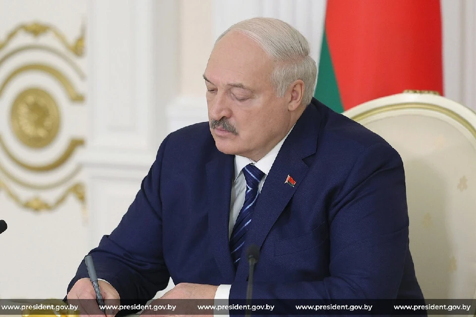 Лукашенко 8 сентября подписал указ, которым актуализированы положения директивы №1. Фото используется в качестве иллюстрации: архив president.gov.by.