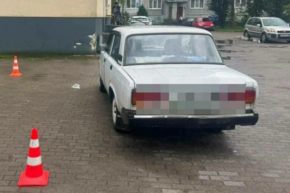 В Светлом "Жигули" влетели в стену дома.