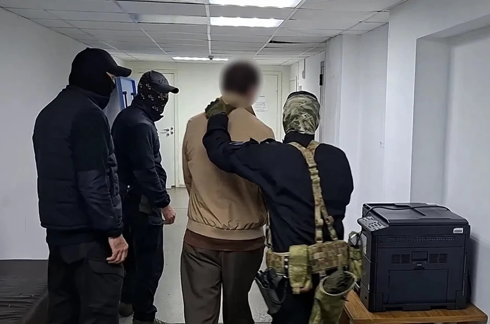 Троих мужчин обвиняют в вымогательствах и похищении человека. Фото: СУ СКР по Свердловской области