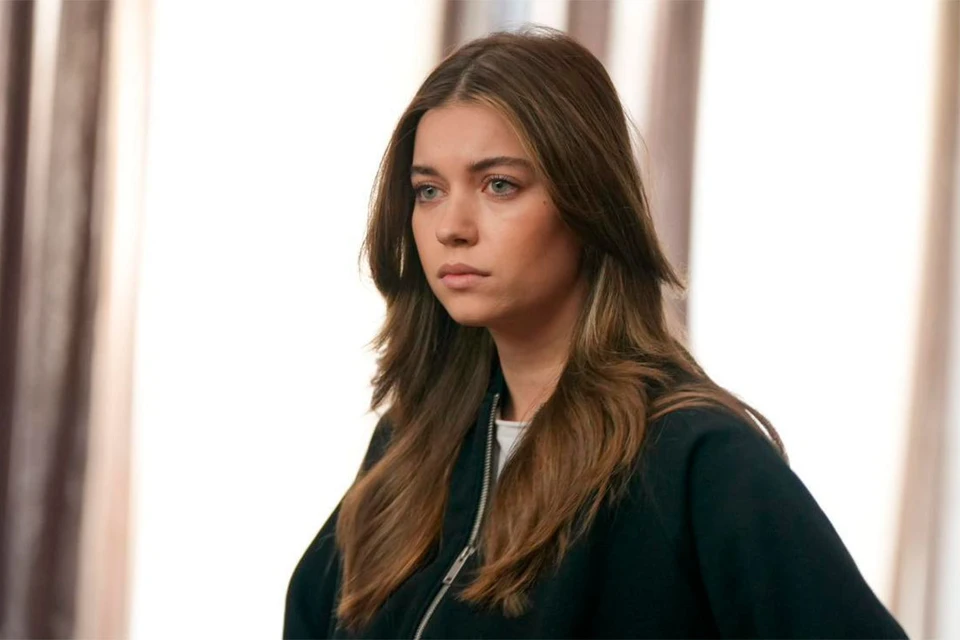 Турецкая актриса и звезда сериала «Зимородок» Афра Сарачоглу задержана правоохранительными органами в аэропорту Турции по делу о наркотиках. Фото: кадр из сериала