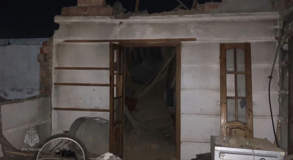 В Махачкале в жилом доме взорвалась газовоздушная смесь, есть пострадавшие. Фото: МЧС.