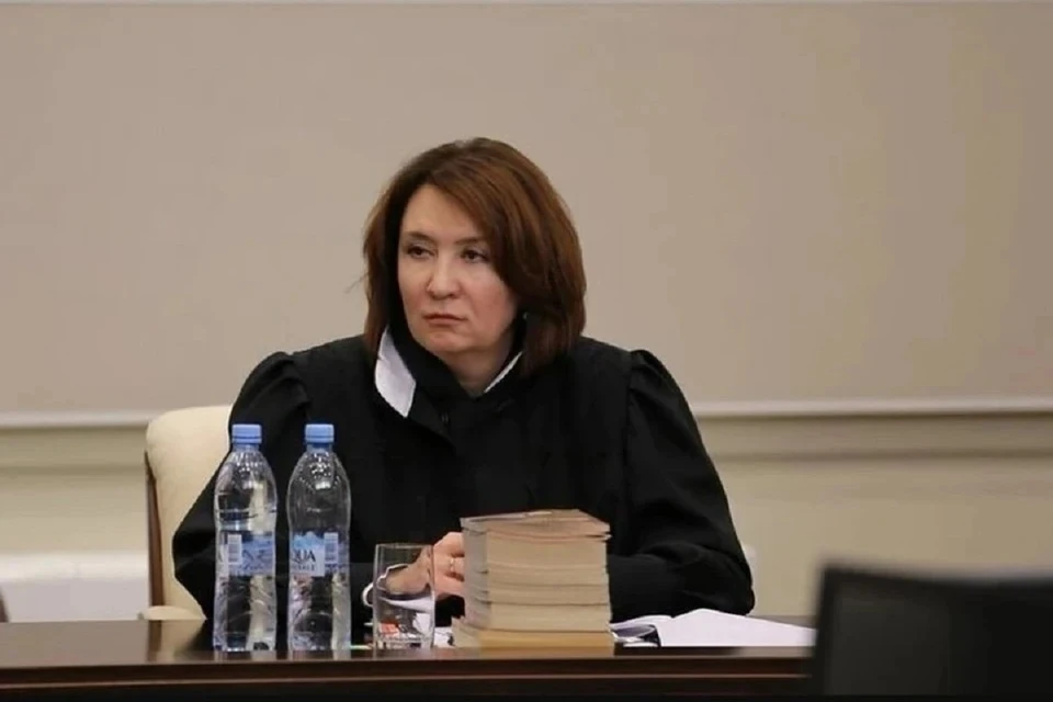 Елена Хахалева в бытность судьей