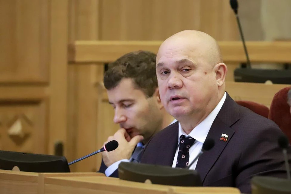 Председатель комитета Законодательного собрания Новосибирской области по социальной политике, здравоохранению, охране труда и занятости населения Игорь Гришунин. Фото: Юрий ХОМИЧ