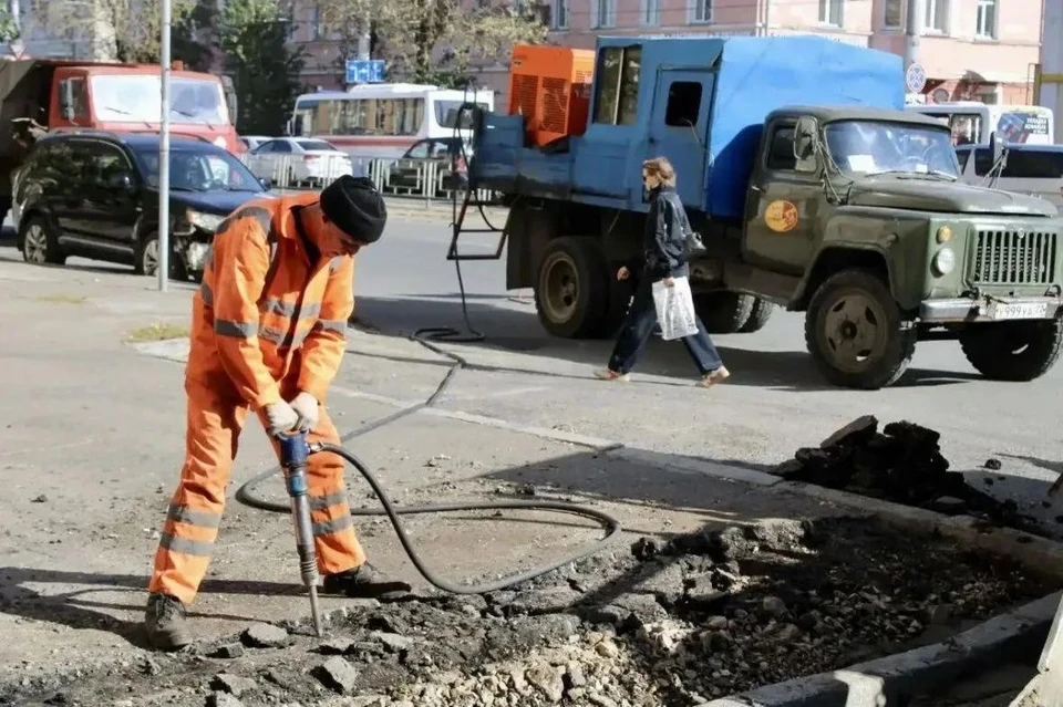 Водителей просят быть внимательными на участках работ