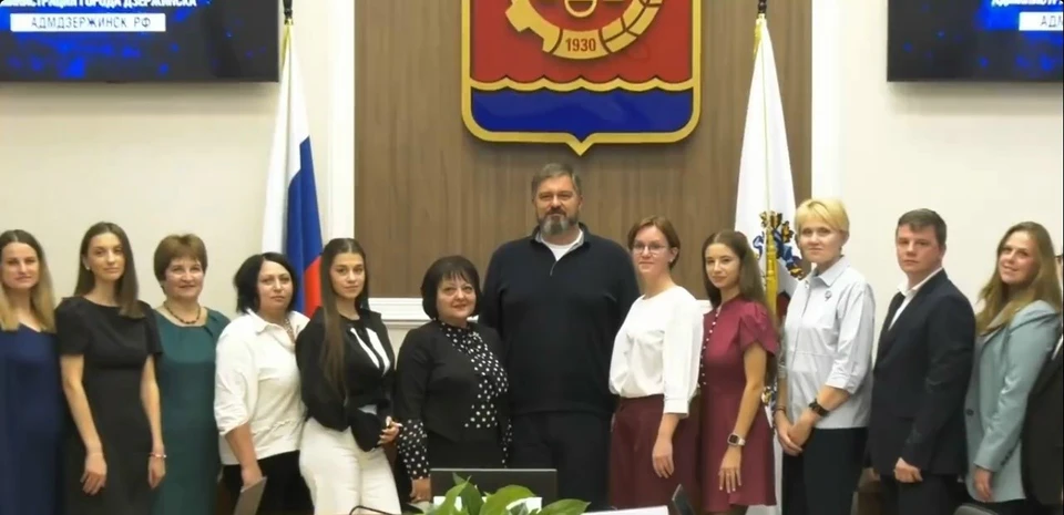 Михаил Клинков встретился с учителями в преддверии профессионального праздника Фото: Скриншот видео из канала Михаила Клинкова в мессенджере «Макс»