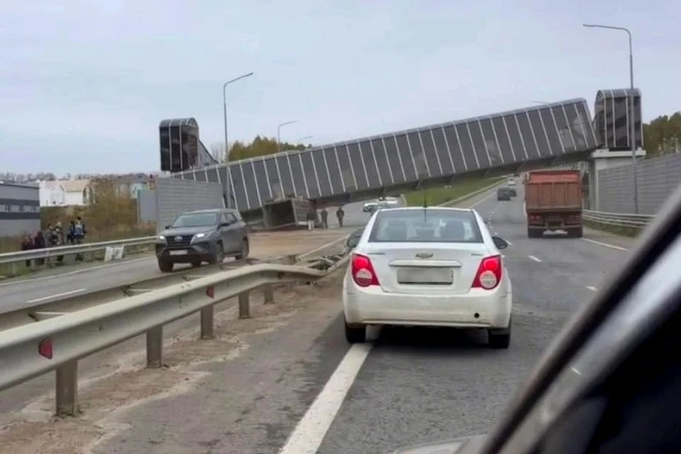 В Татарстане обрушился наземный переход