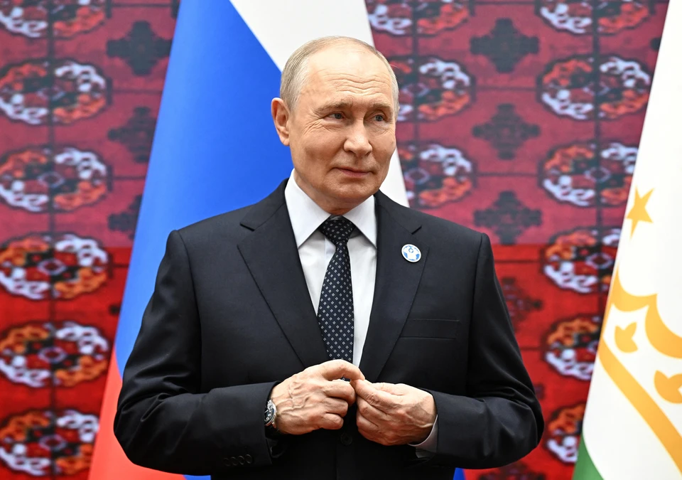 Президент России вылетел из Туркменистана