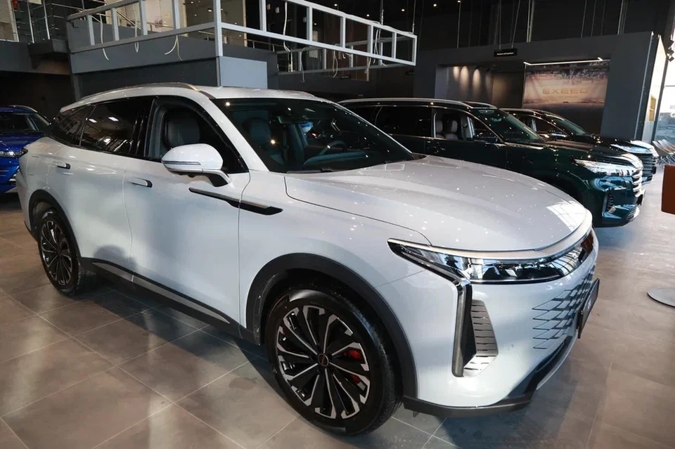 Клиенты салона «Автосила» остались без авто и без денег