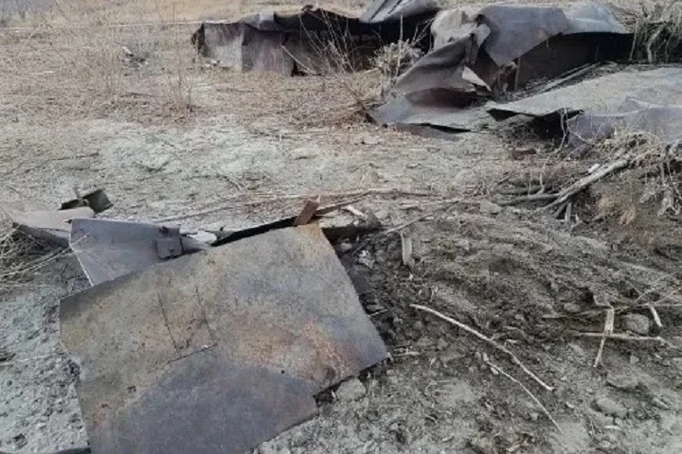 В Покровске взялись за расчистку побережья от брошенного металлолома. Фото: Минэкологии Якутии