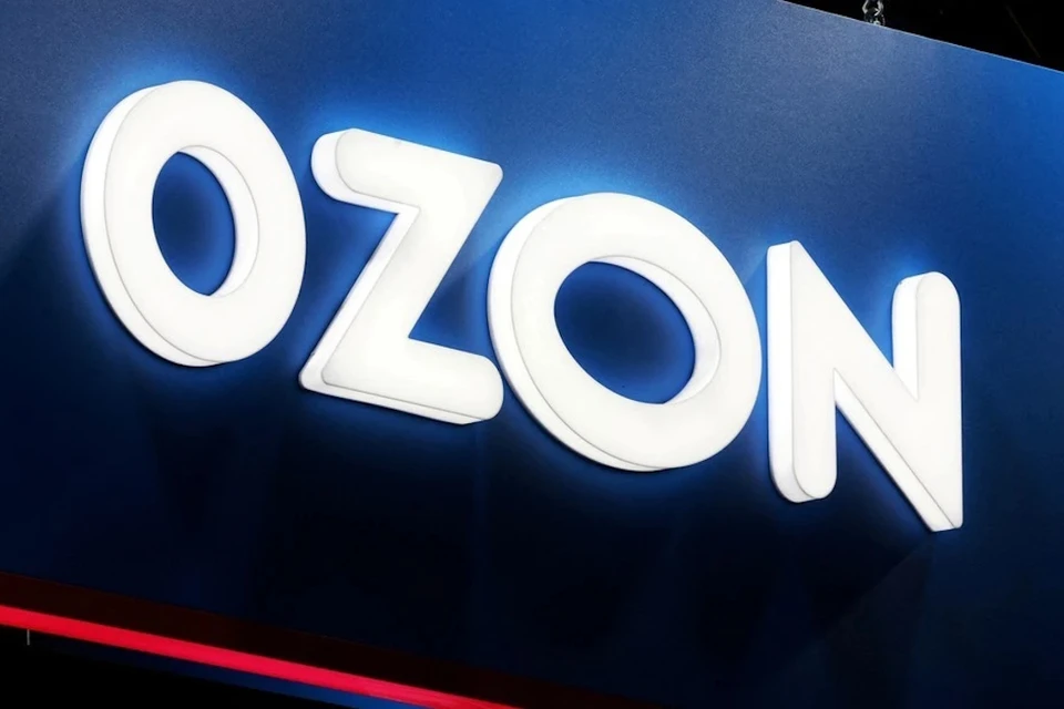 Склад Ozon загорелся в Санкт-Петербурге 18 октября 2026 года. Фото: REUTERS
