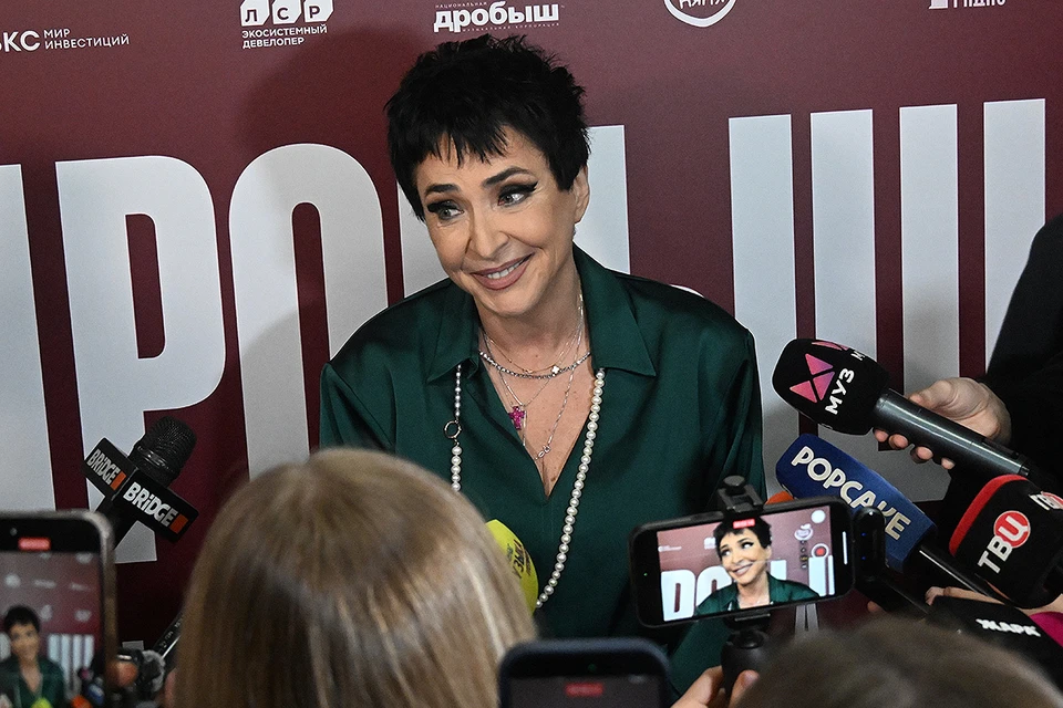 Лолита осудила жалобы молодежи на харассмент и буллинг в работе
