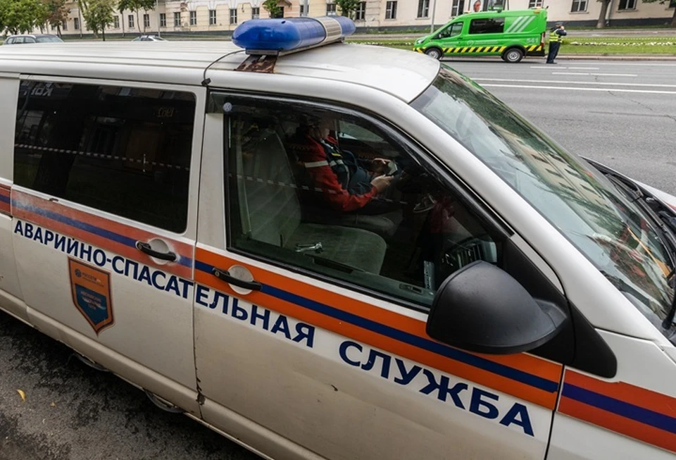 Спасатели помогли женщине.
