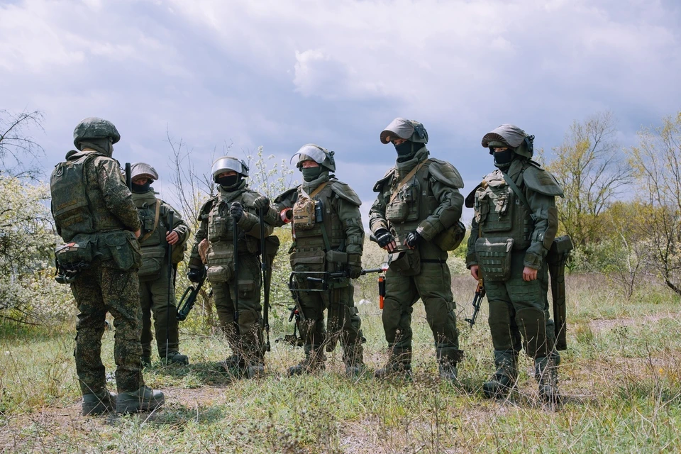 Идет разминирование дороги в Алешки