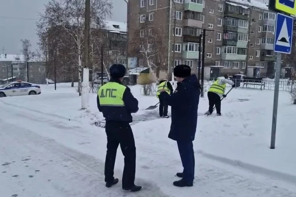 Прокуратура проверит, хватает ли в Братске техники для уборки снега.