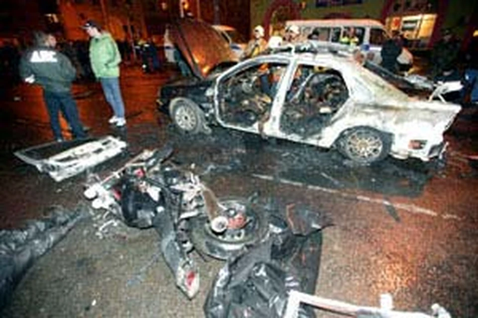 Все, что осталось от бронированного «Вольво».