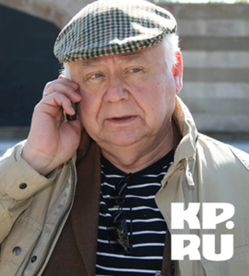 Большинство горожан наверняка хотели бы назвать улицу в честь знаменитого актера Олега Табакова.