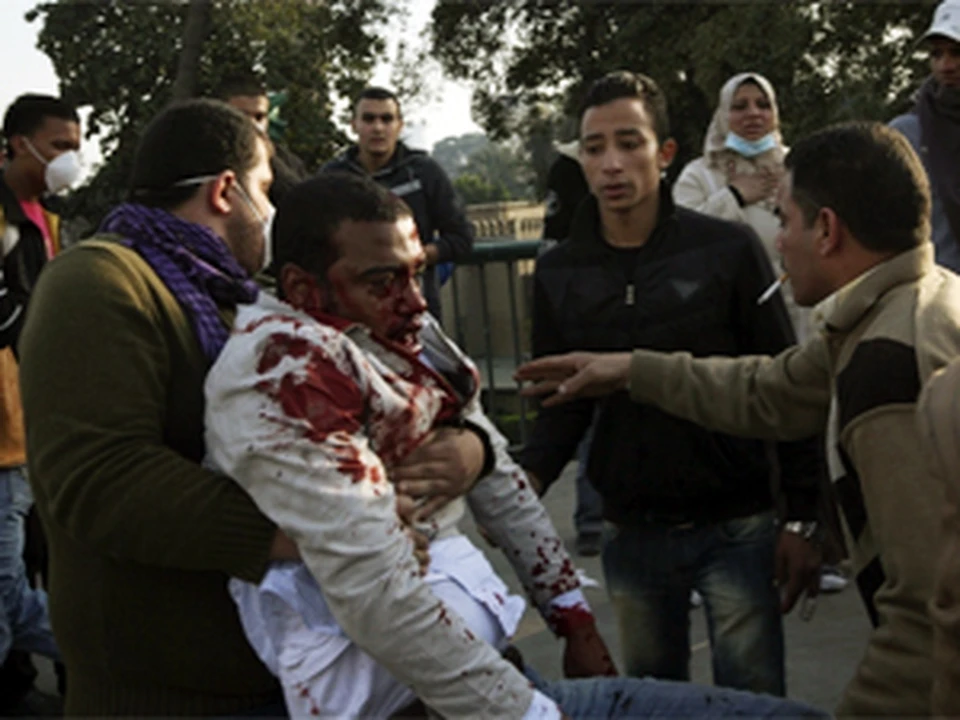 С начала беспорядков в Египте погибли около 400 человек.