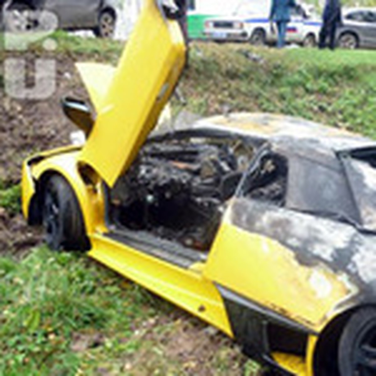 Под Нижним Lamborghini столкнулся с Chevrolet и сгорел: 4 человека  госпитализированы, в том числе беременная - KP.RU