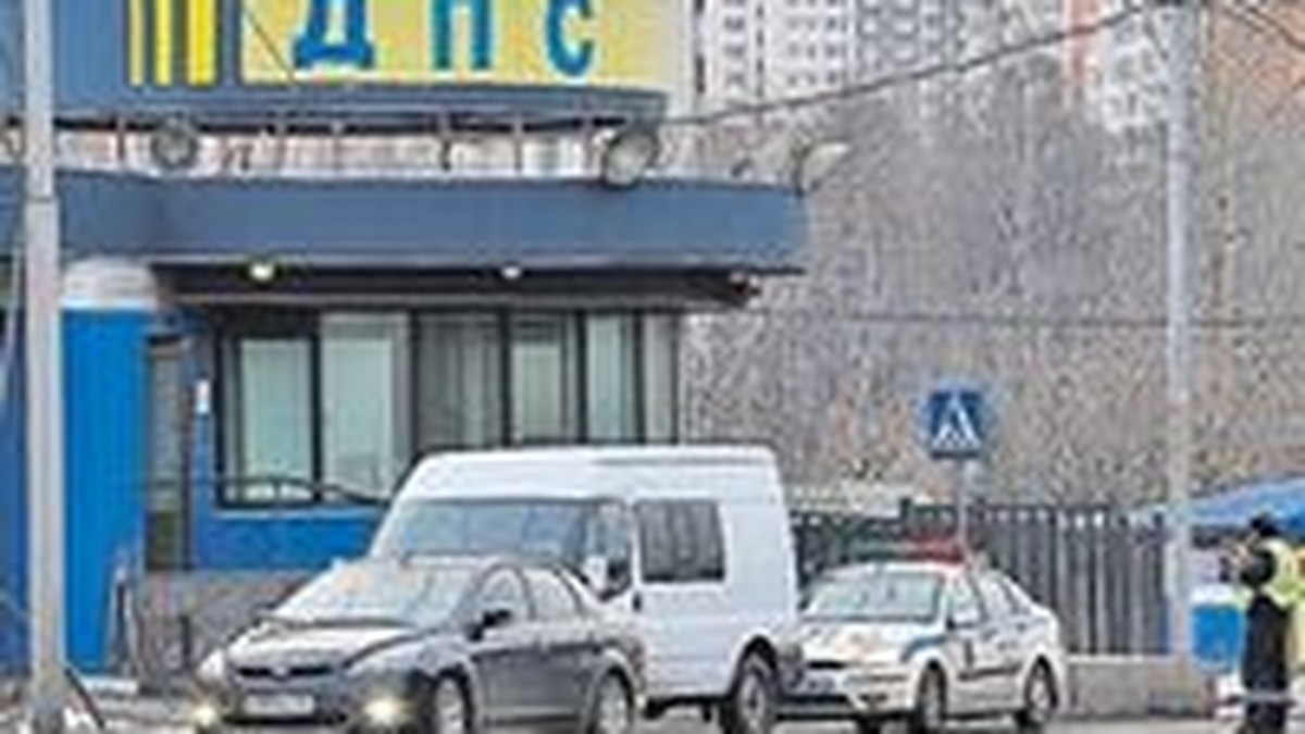 Стационарные посты ДПС в Москве: Налево еду и направо: и здесь барьер, и  там застава - KP.RU