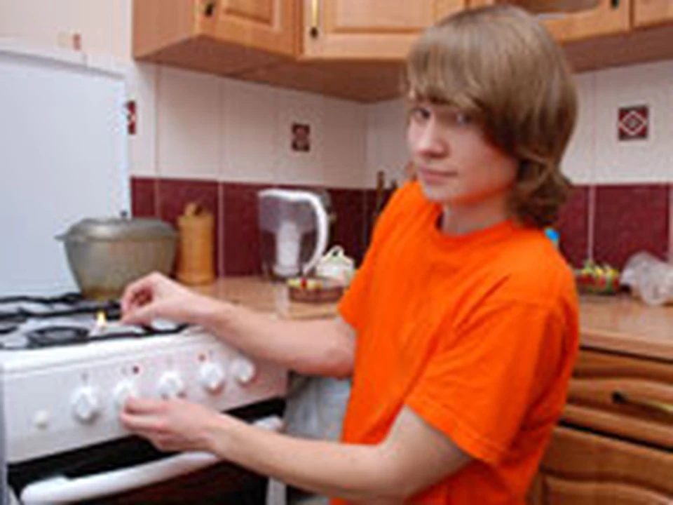 - Теперь боюсь лишний раз к плите подходить…