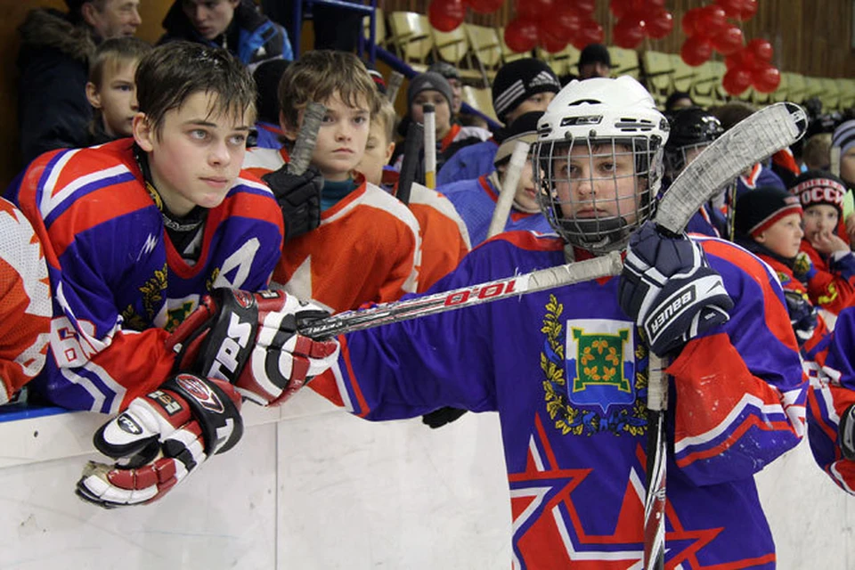 Школу «Трактор» покидают хоккейные звездочки