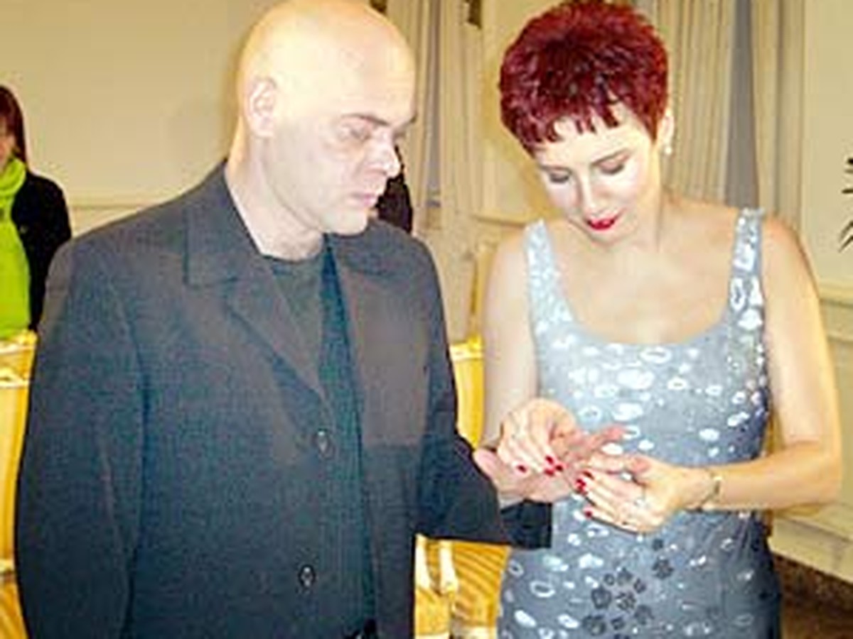 Түсініктемесі бар орысша порно Нақты оқиғаларға негізделген секс бейне