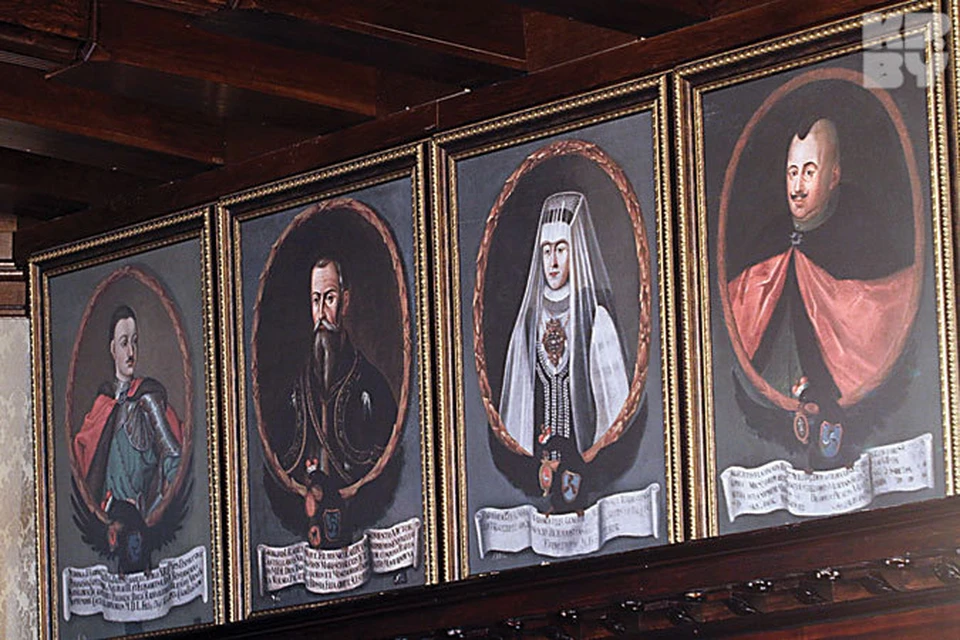 Сегодня в залах Дворца Радзивиллов в Несвиже висят компьютерные копии портретов. Оригиналы вывезены в Варшаву.