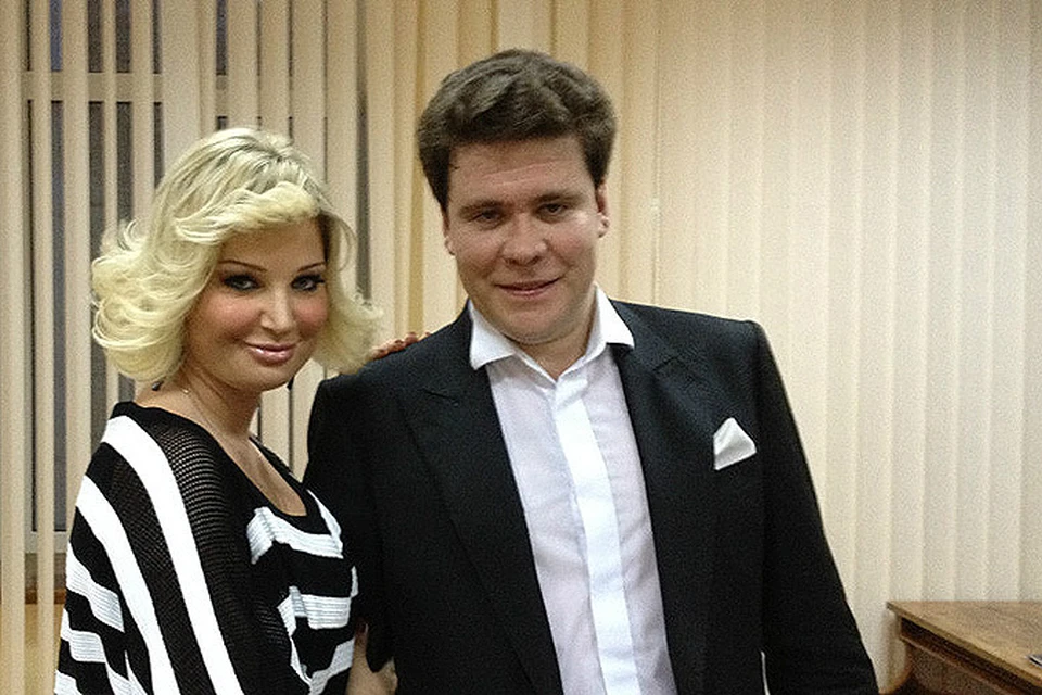 Денис Мацуев с радостью поздравляет через «Комсомолку» свою давнюю подругу и певицу Марию Максакову