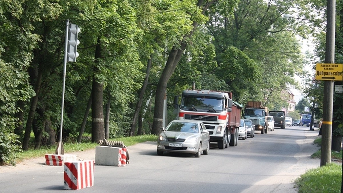 Гигантские пробки в Калининграде на улице Гагарина растянутся до октября -  KP.RU