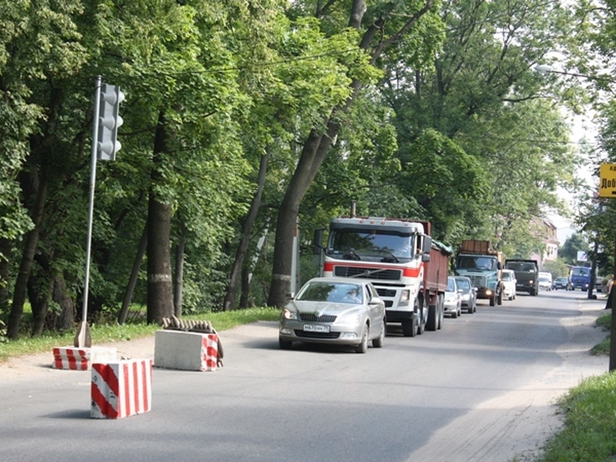 Гигантские пробки в Калининграде на улице Гагарина растянутся до октября -  KP.RU