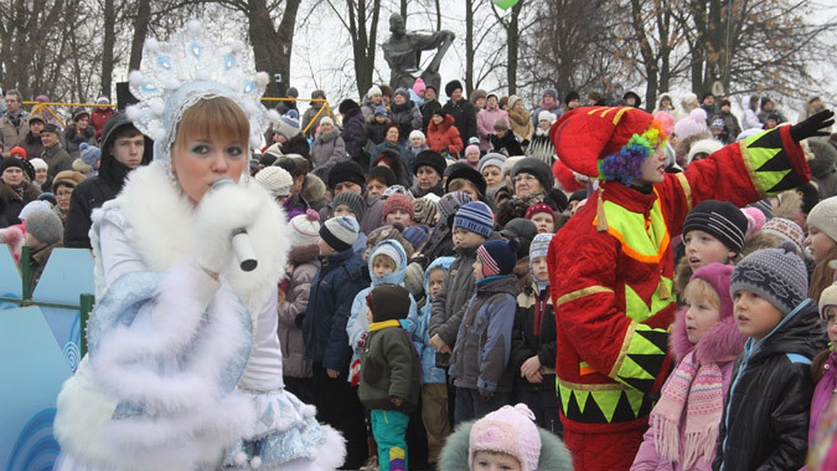 Новогодний справочник владимирца: Как в праздники дозвониться до врачей и  спасателей - KP.RU