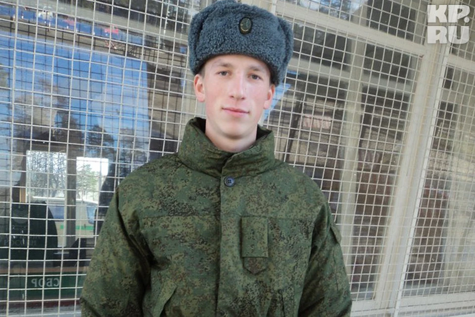 В военном госпитале от менингита скончался 18-летний Николай Журов.