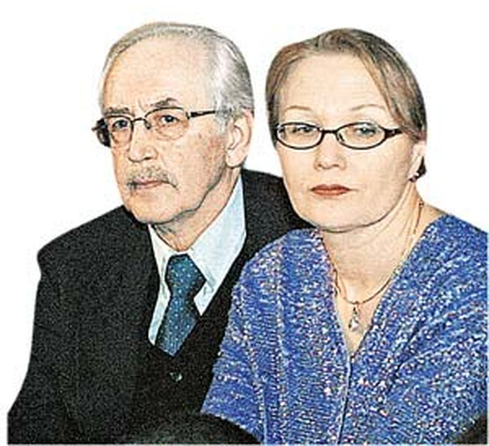 Василий Ливанов  и его супруга Елена счастливы  в браке уже более тридцати лет.