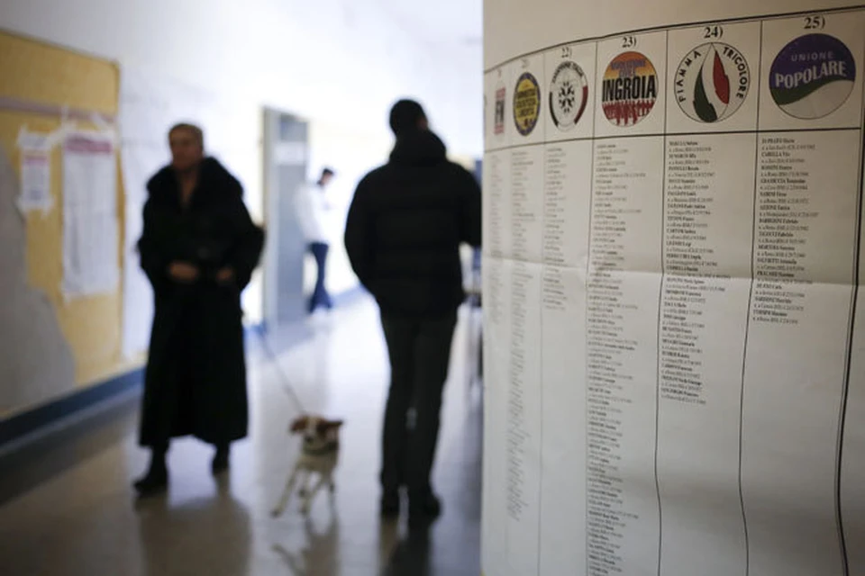 Левоцентристская коалиция Пьер Луиджи Берсани, которой еще пару месяцев назад все рейтинги прочили гарантированную победу, получила в итоге 29,5 процентов голосов на выборах в палату депутатов