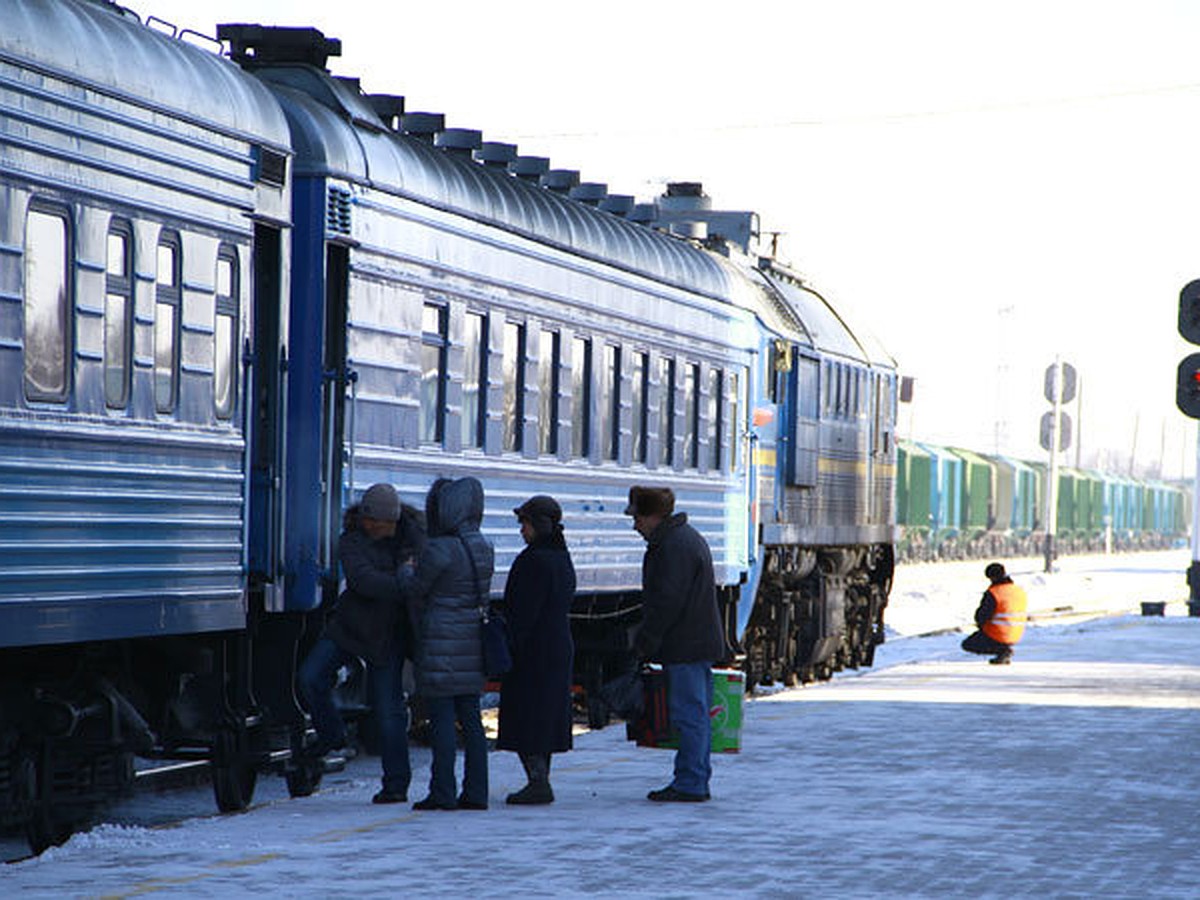 В Приамурье могут отменить 12 пригородных поездов - KP.RU