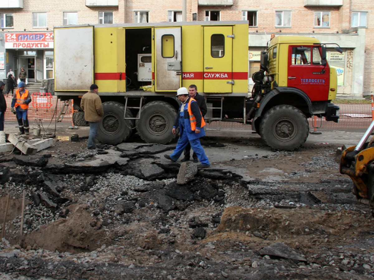 Аварийные бригады обязаны приезжать по первому звонку, и доплачивать за  срочность им не нужно - KP.RU