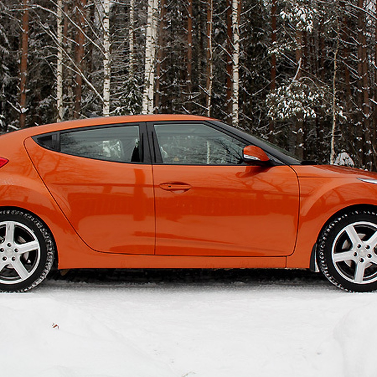 Тест-драйв Hyundai Veloster: нарядный «Солярис» - KP.RU