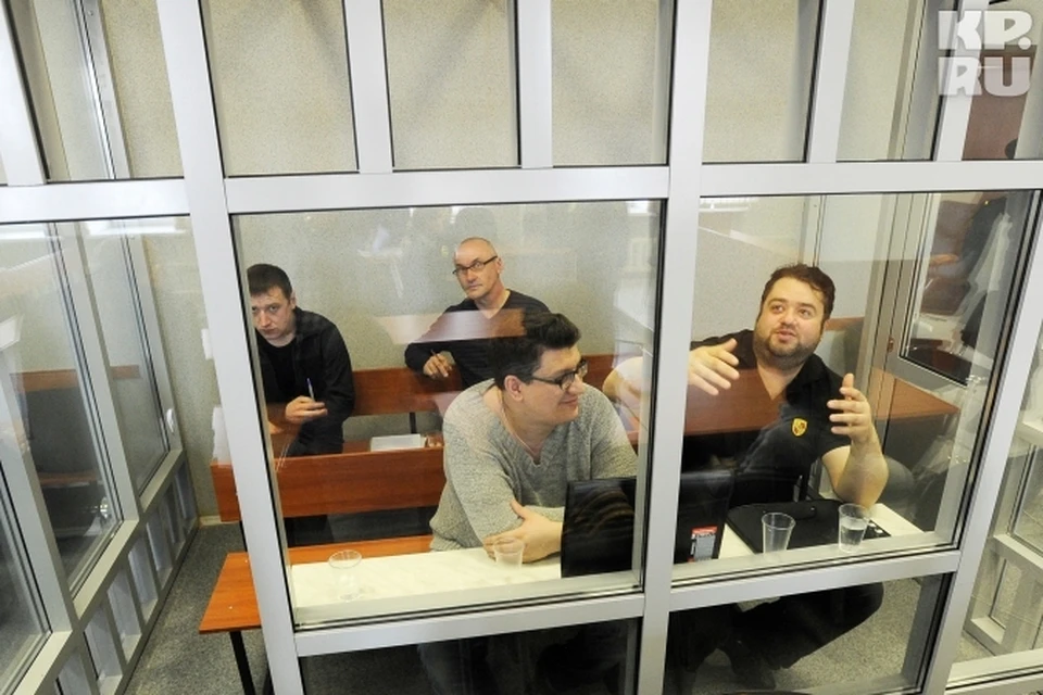 Олег Феткулов, Анатолий Зак (слева направо в первом ряду), Игорь и Сергей Дербеневы (во втором ряду).