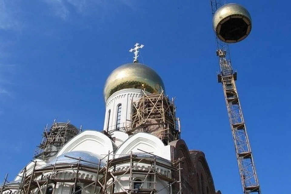 Собор, не без поддержки городских властей, был построен: двухуровневый, длиной 36 метров, шириной 21 метр, высотой 60 метров (до верхней точки креста), вместимостью 1,5 тысячи человек.