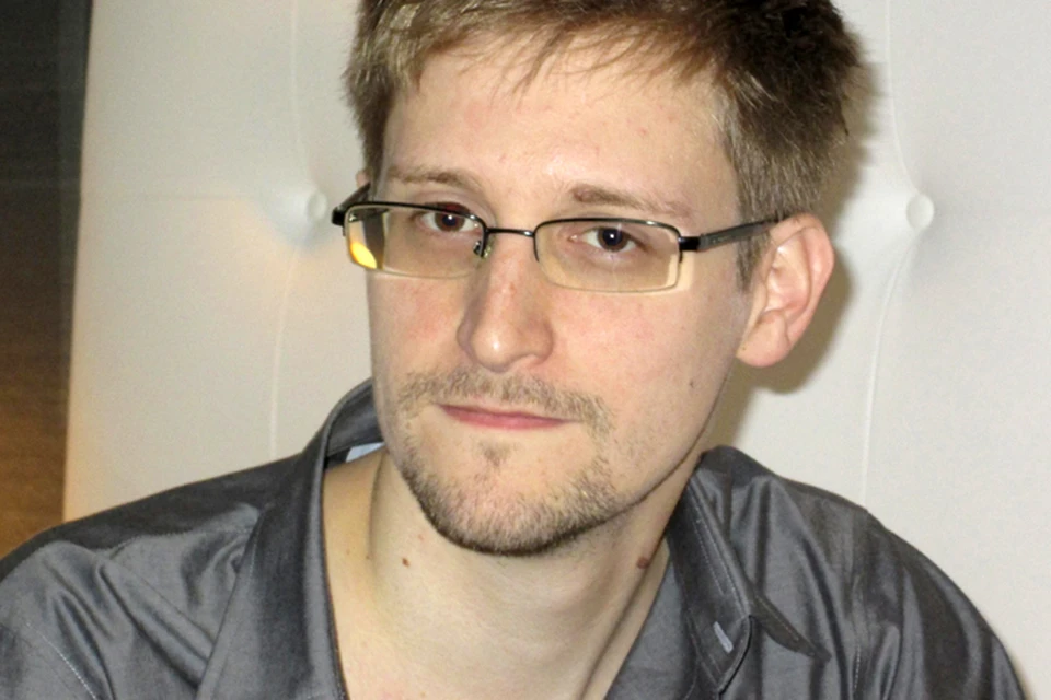 Эдвард Сноуден подал официальное прошение о политическом убежище в России