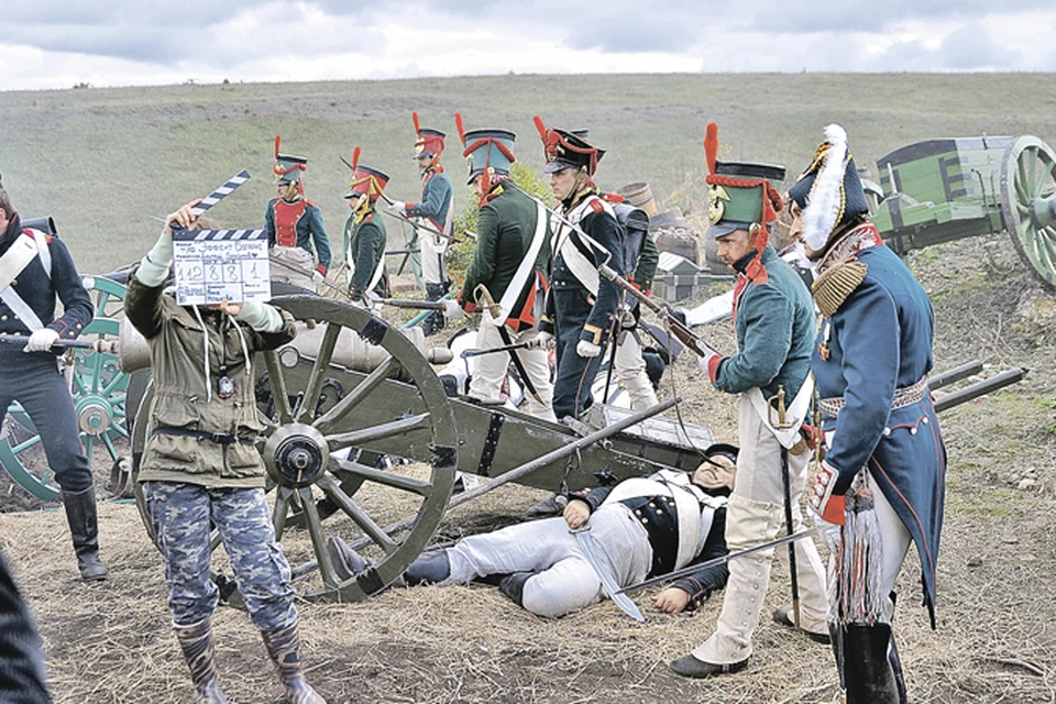 Действия в сериале разворачиваются в прошлом - в 1812 году и в наши дни.