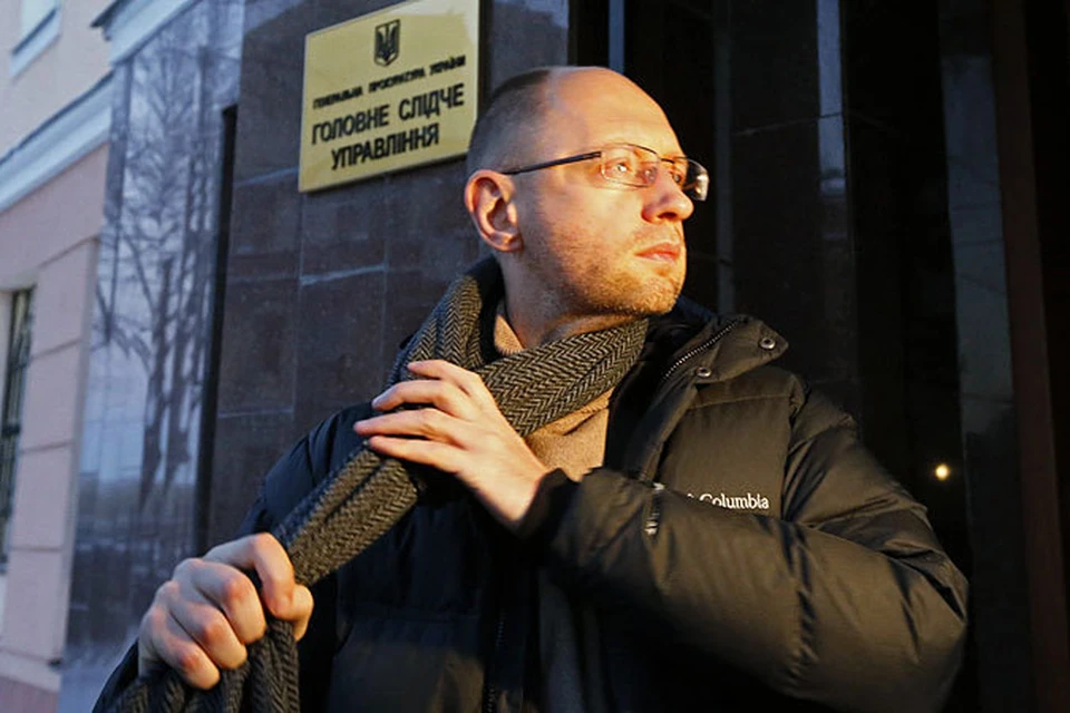Яценюк, экономист сомнительный, Украину не осчастливит