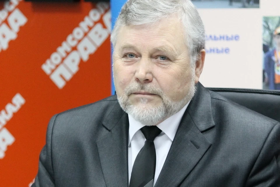 Директор Новосибирского автотранспортного колледжа Александр Иванович Прокудин.