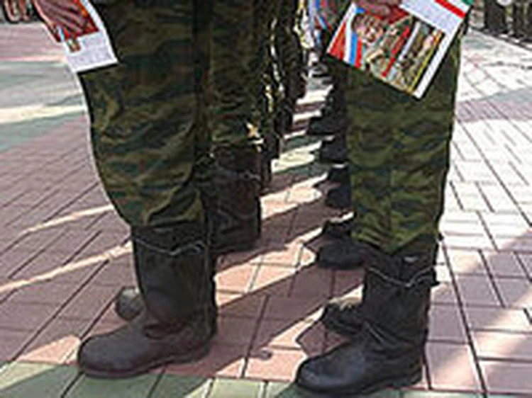 Костьми лягу, но добьюсь, чтобы сына перевели в другую часть!