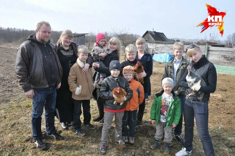 Многодетная семья мечтает поселиться в деревне