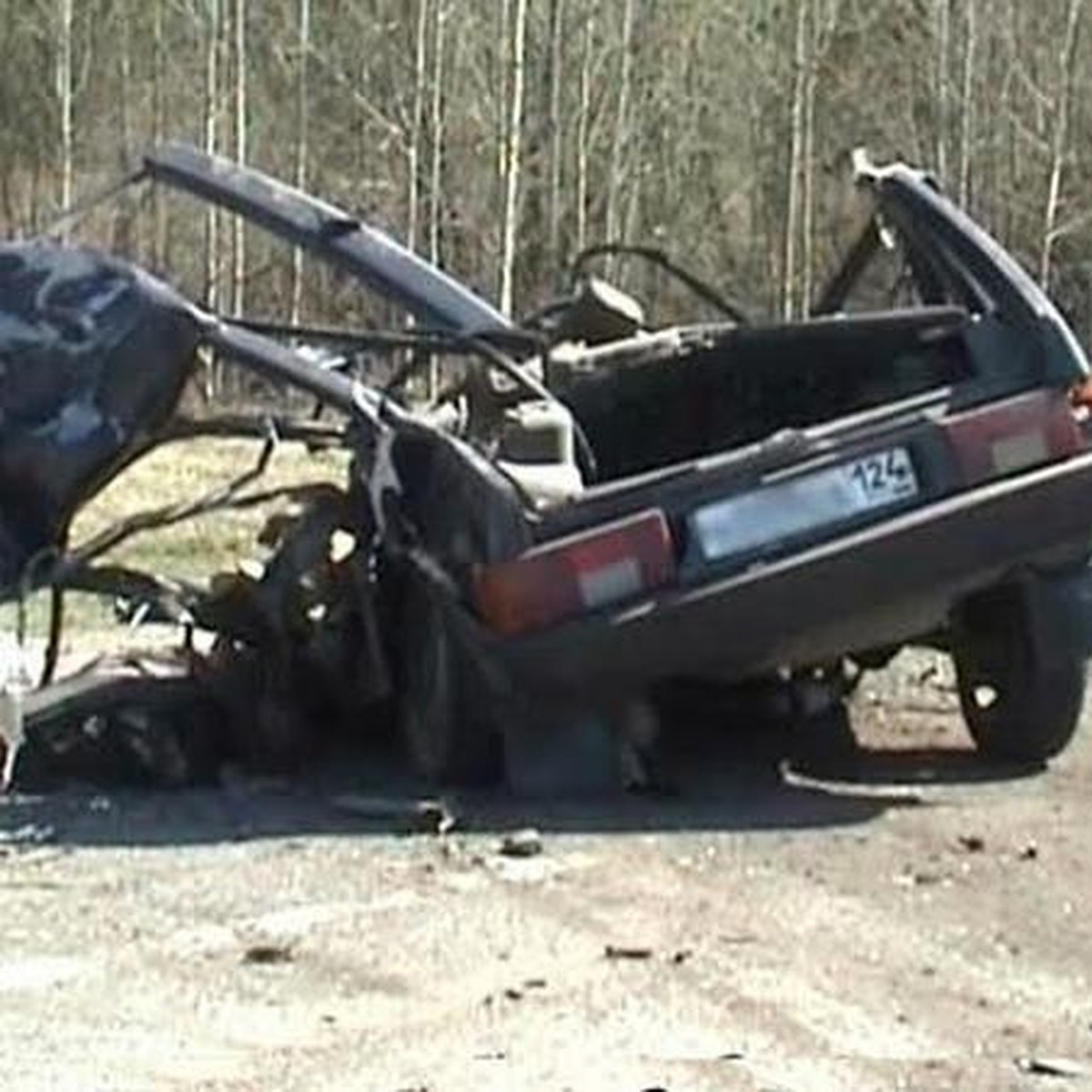 В страшной аварии в Кузбассе две семьи разбились, обкатывая новую машину -  KP.RU