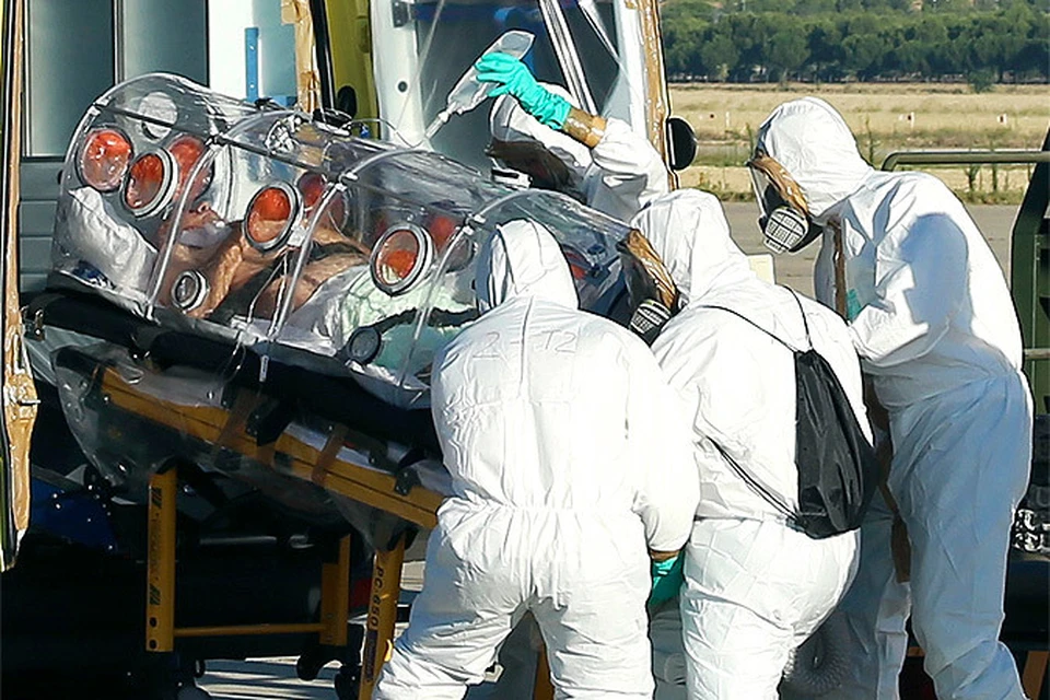 Угроза лихорадки Эбола стала мировой