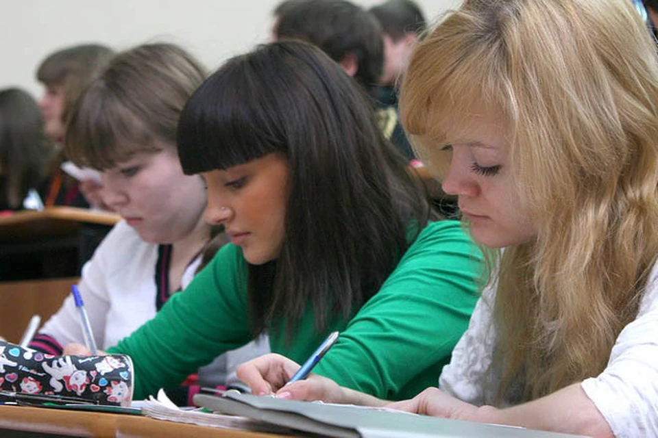 Теахупоо волна. Картинка искусственных волн высокого качества. Волны вуз. Самая большая волна. Серфер на волне.