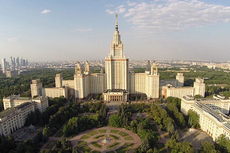 Москва с высоты птичьего полета: девять фотографий с непривычного нам ракурса
